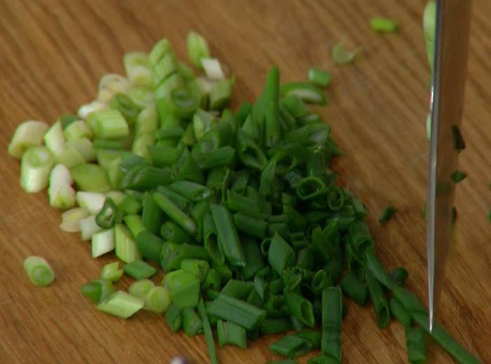 Грибы по-тоскански с красным перцем и оливками