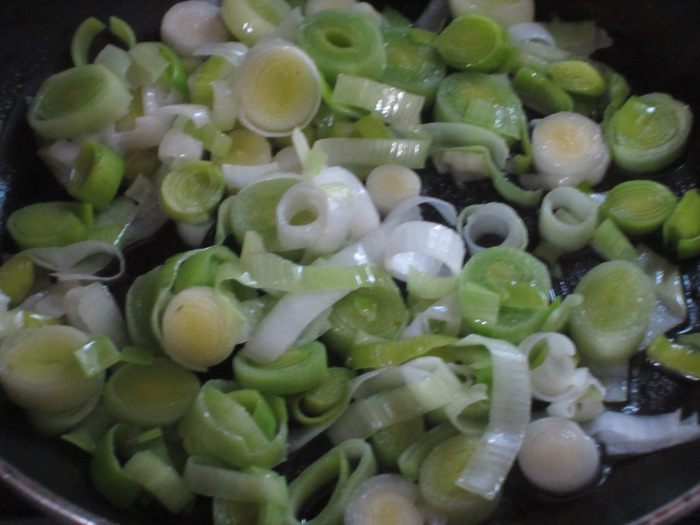 Мясное кольцо с луком-пореем