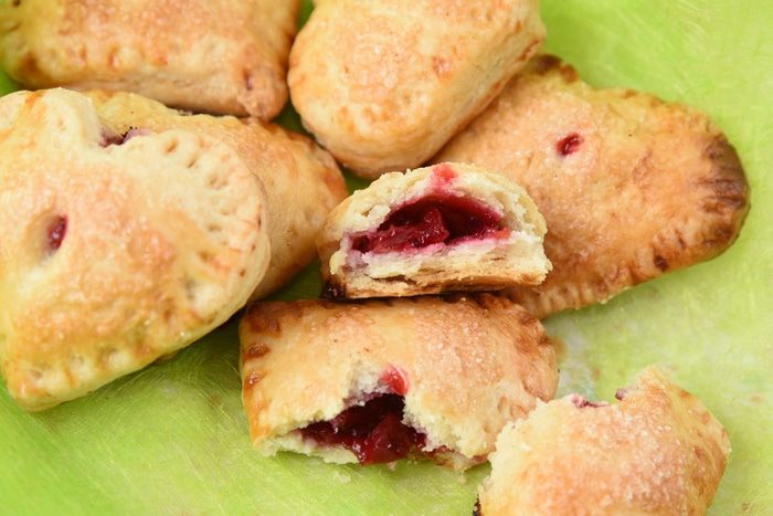 &amp;quot;Сердечки&amp;quot; с вишней и сливочным сыром