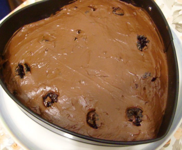 Шоколадный торт с черносливом