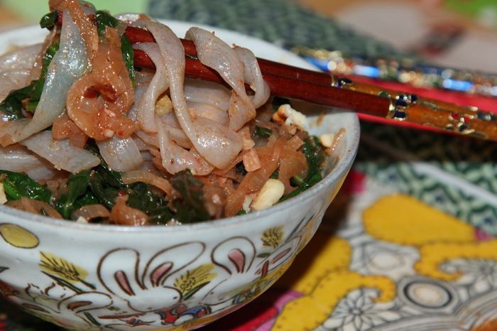 Лапша ширатаки со шпинатом