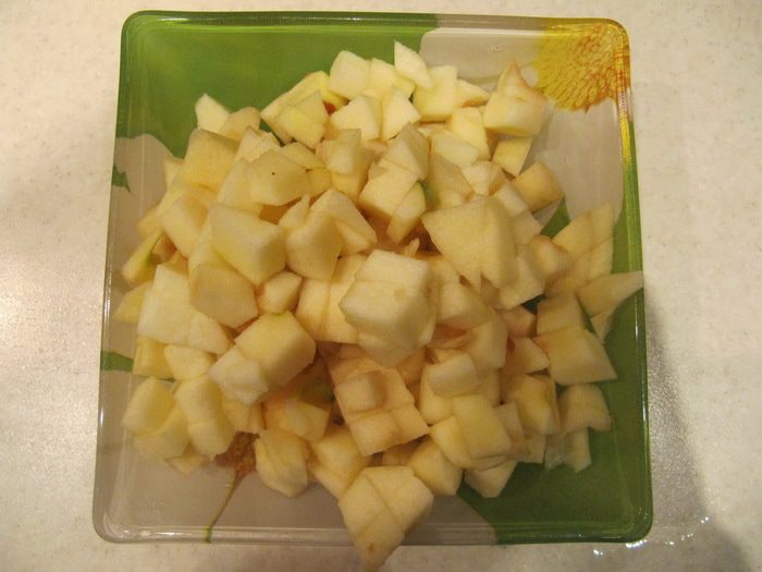 Яблочный пирог с посыпкой