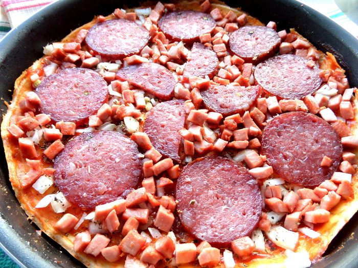 Пицца, приготовленная без духовки