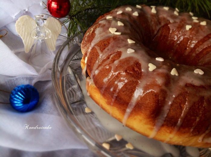 Сдобный кекс с маком и вяленой клюквой