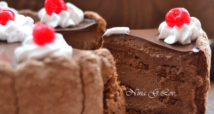 Шоколадный тирамису с вишневым ликером