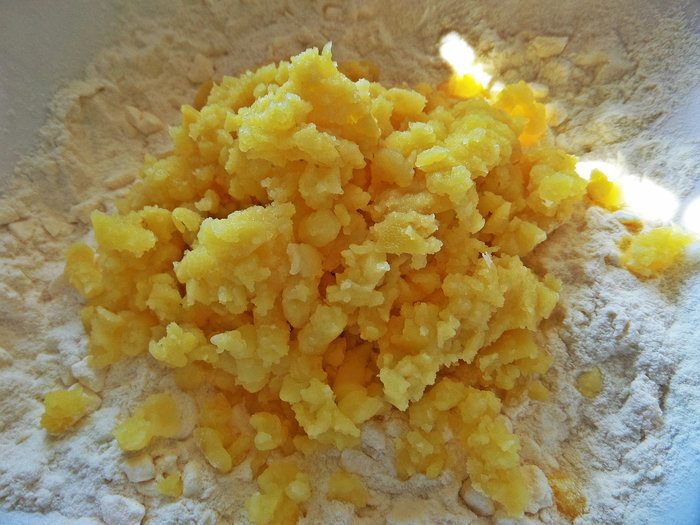 Картофельные пышечки с маком