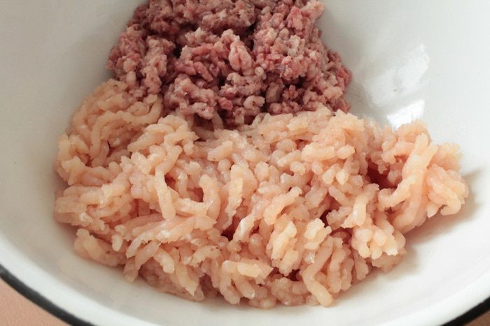 Тефтели с гречкой и грибами, запеченные в ряженке