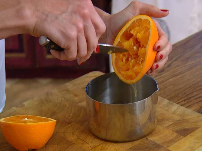 Салат со свеклой, анчоусами и грецкими орехами