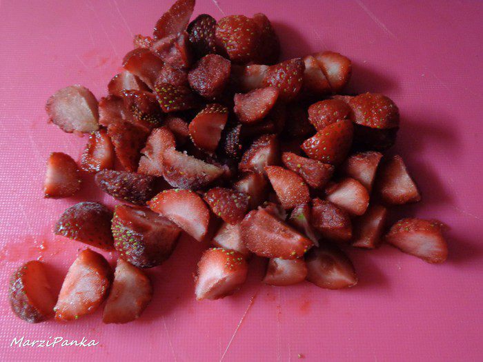 Королевский десерт с маскарпоне на скорую руку (плюс конфетки бонусом)