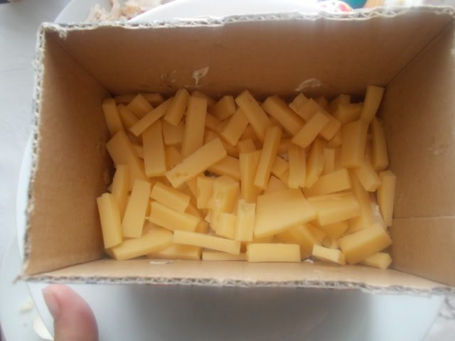 Салат с сыром и маринованными шампиньонами