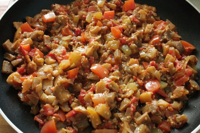 Лодочки из куриного филе с овощами