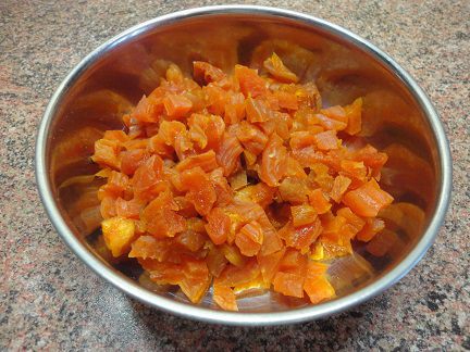 Рулет с курагой и маком