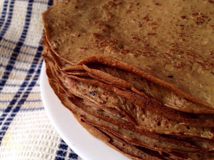 Торт из печеночных блинов &amp;quot;Весна шагает по планете&amp;quot;