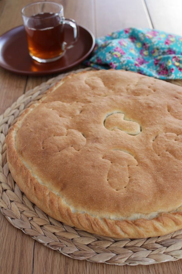 Постный пирог с капустой, рисом и грибами