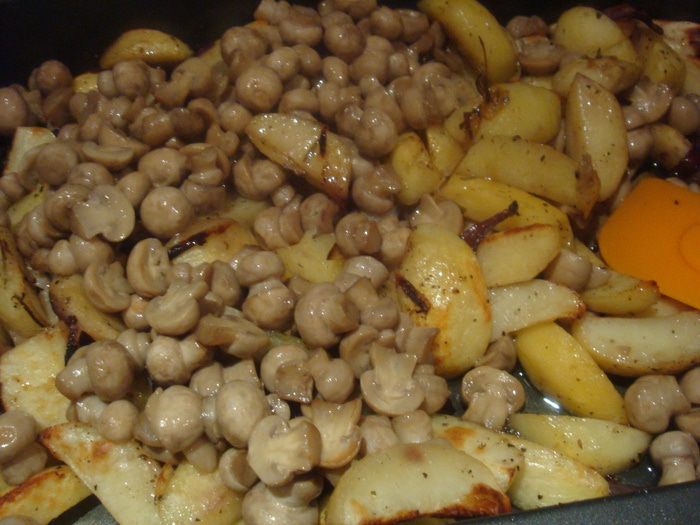 Картофель с грибами