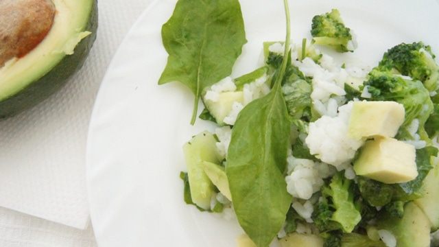 Зеленый рисовый салат