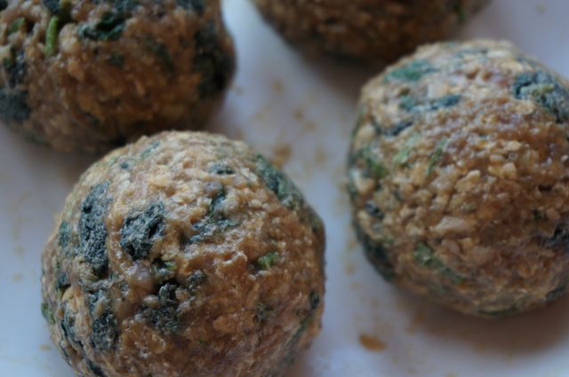 Мини-сэндвичи с тефтелями