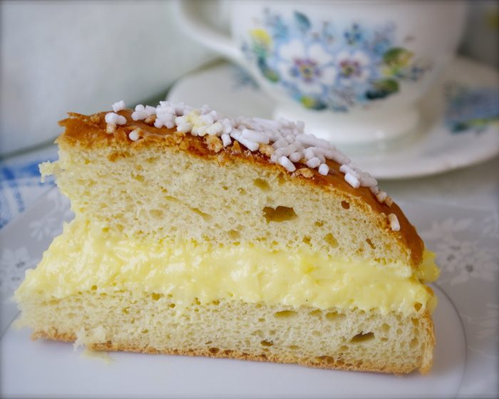 Тарт из Сан-Тропе (La Tarte Tropeziénne)