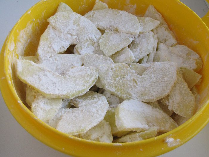 Яблочно-ореховый пирог