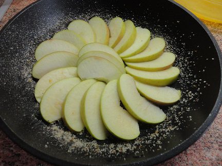 Шарлотка без яиц