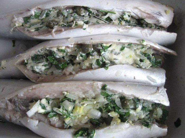 Скумбрия, запеченная на решетке