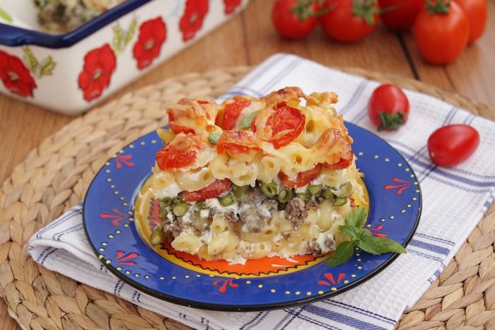 Макаронная запеканка с фасолью