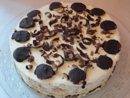 Нежный орехово-банановый торт