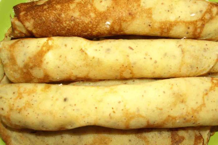 Миндальные блинчики с рикоттой и карамелизированными апельсинами