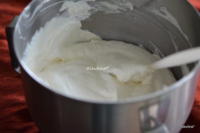 Мороженое рикотта на меду