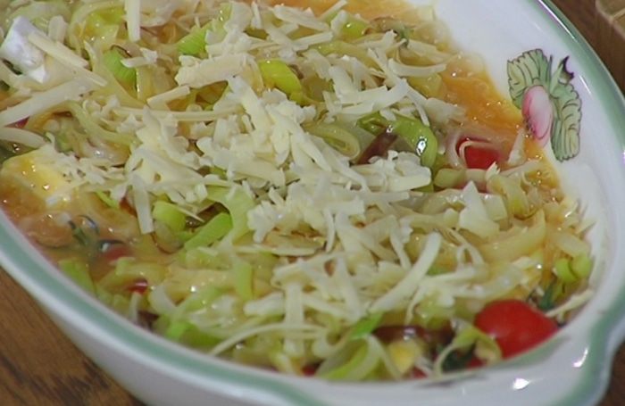 Фриттата со спаржей, помидорами и фетой 