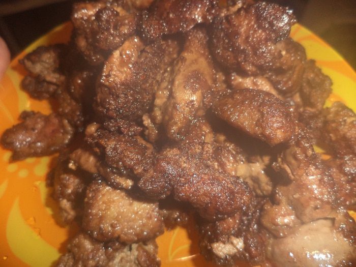 Гренки  с  жареной  печенкой