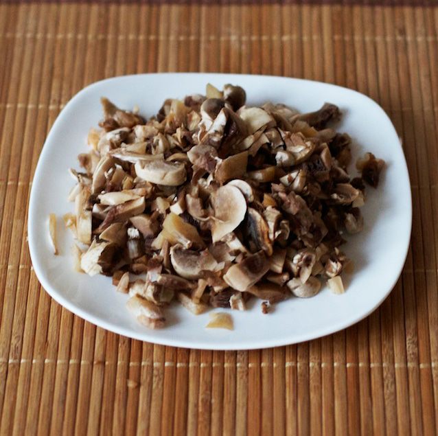 Пенне с курицей в сливочно-грибном соусе