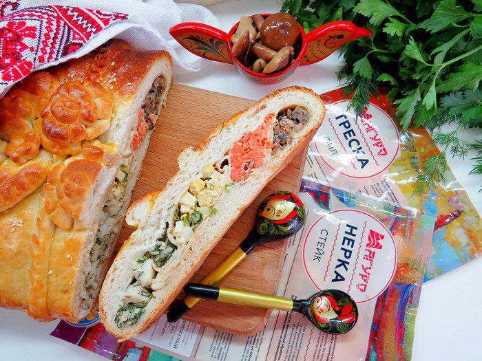 Рыбная кулебяка на четыре угла