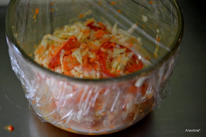 Слоппи капустный салат с соусом