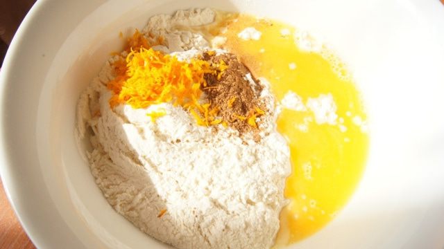Апельсиновые кексы с овсяными хлопьями и вяленой вишней