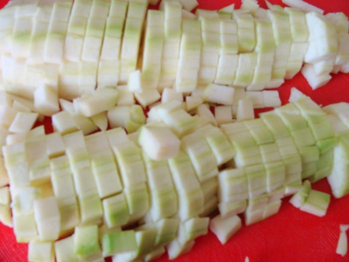 Закусочный сырно-сливочный торт с курицей