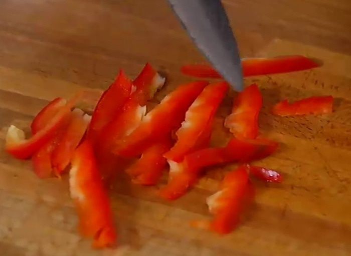 Салат из фенхеля и апельсина с заправкой из авокадо 