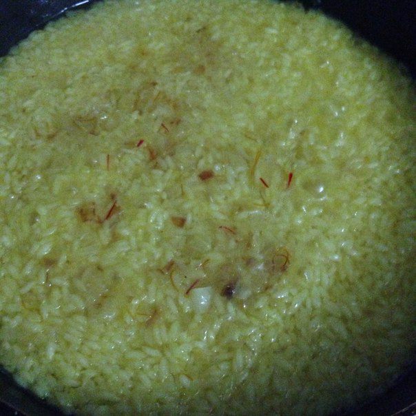Утиная грудка с коньяком и ягодным соусом