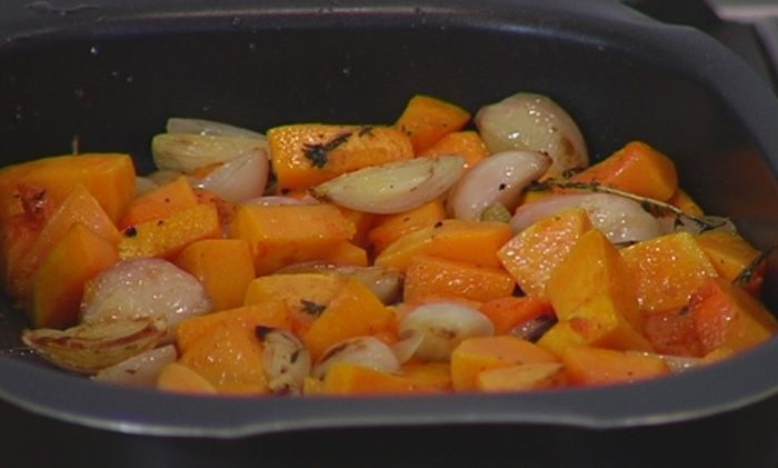 Паста с тыквой, руколой и творожным соусом 