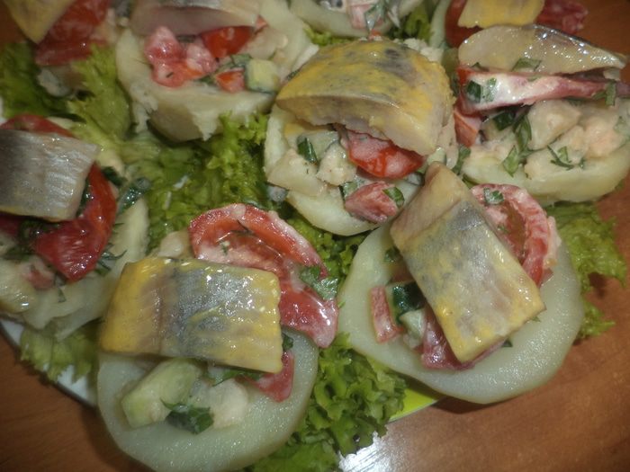 Закуска из картофеля с селедкой