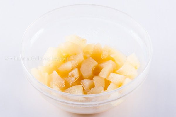 Грушевая шарлотт