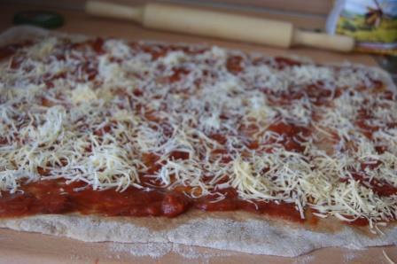 Итальянский пирог с томатами и сыром