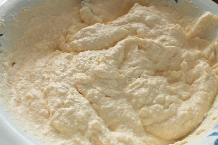 Насыпной пирог с творогом и зеленью