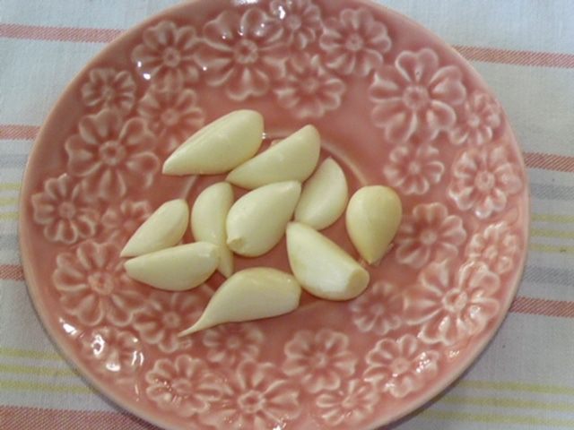 Молодой картофель по-деревенски