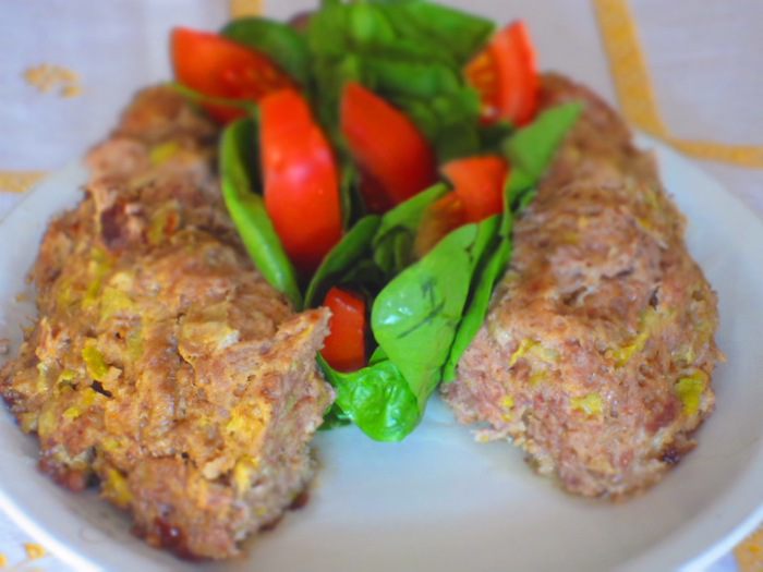 Мясное кольцо с луком-пореем