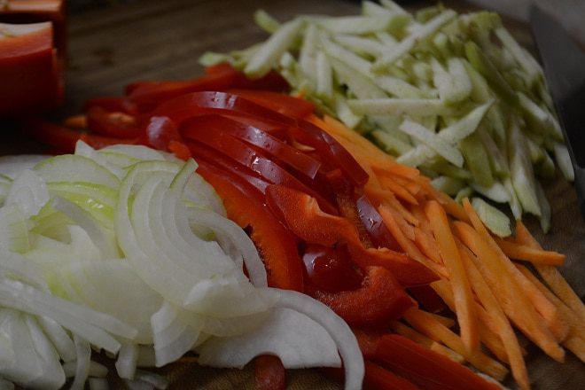 Острые блинчики с овощами
