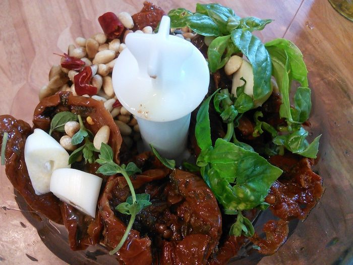 Песто Россо