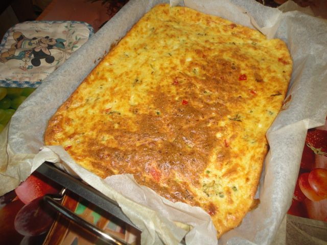 Творожная запеканка с сыром и овощами