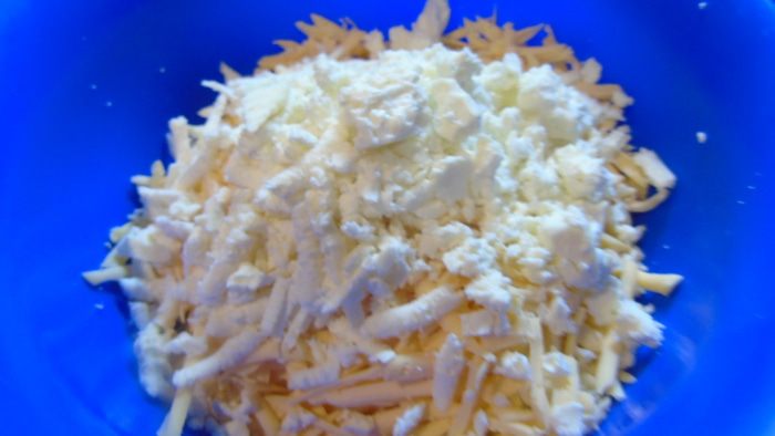 Лепешка с сыром и зеленью