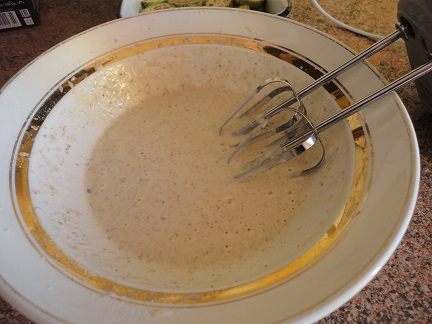 Кабачки в кляре с маринованной свеклой